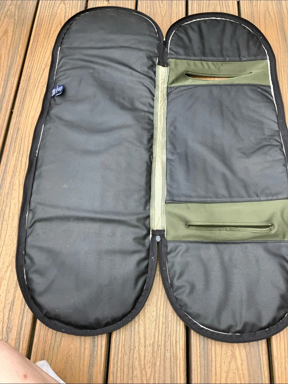 GAP VINTAGE SKATEBOARD CANVAS NYLON ZIPPERED BACKPACK SHOULDER AND WAIST STRAPS
